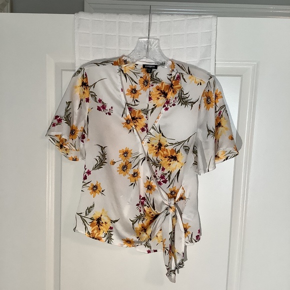 Express Tops - Express Ladies Floral Wrap Around V- Neck Top Cream/ Yellow/ Purple Size XS